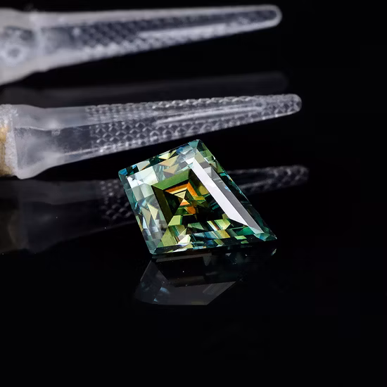Corte de cometa de paso suelto especial Vvs1 Color azul-verde Color de diamante sintético Corte de cometa Piedra de moissanita para joyería