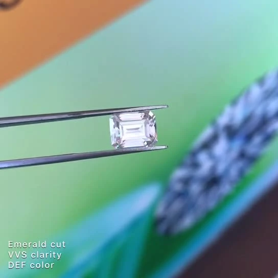 Joyería fina Pendientes de moissanita de oro de 10 quilates 6 * 8 mm Vvs Emerald Halo Moissanite Diamond Stud Pendiente para niñas